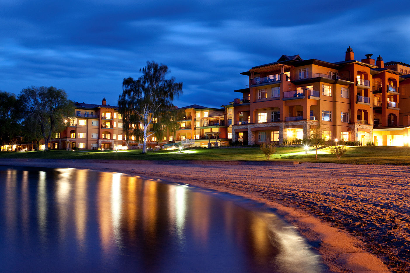 Watermark Beach Resort Osoyoos Exterior foto