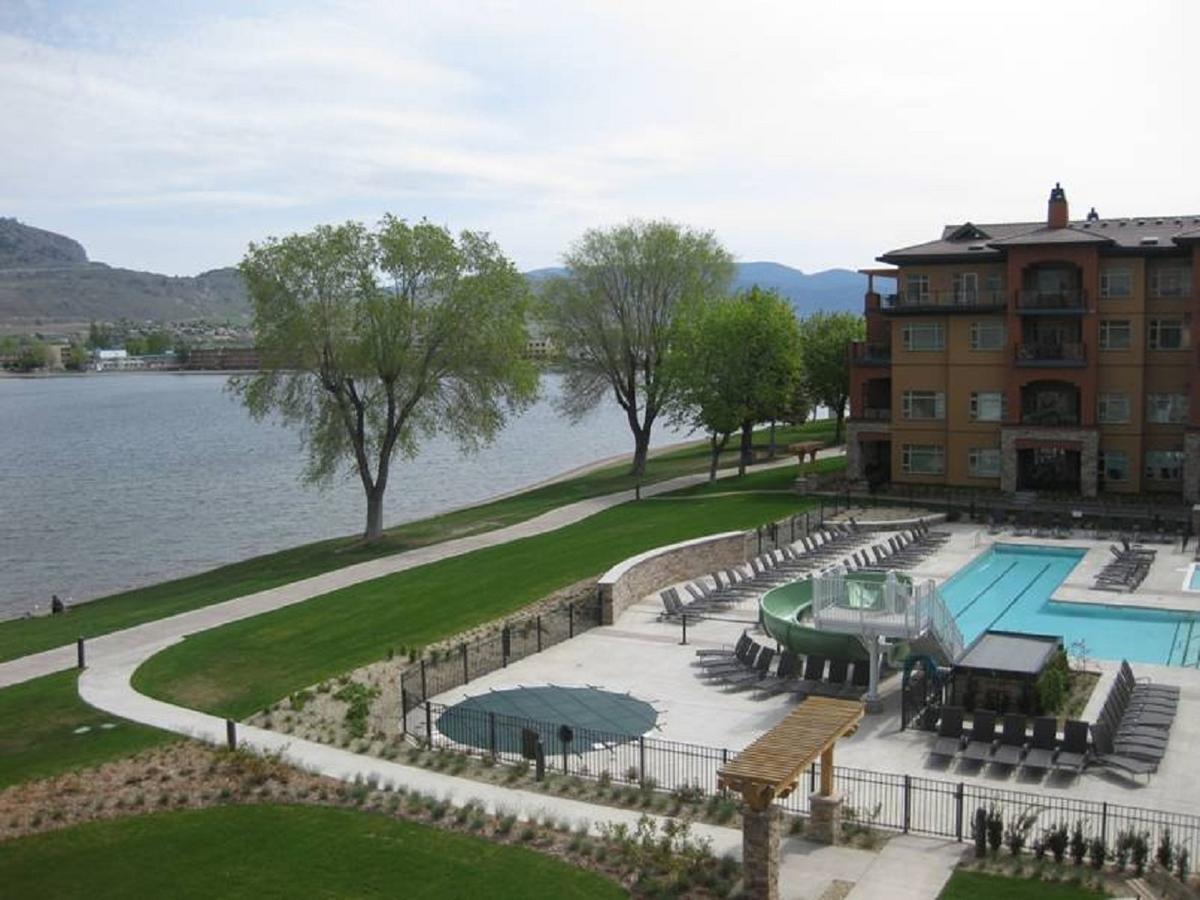 Watermark Beach Resort Osoyoos Exterior foto